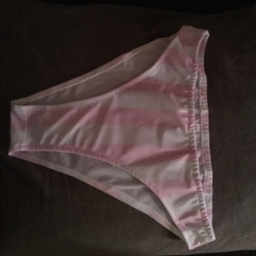 🆕Pink & White bikini.🌸SOLD OUT🌸🌸 then gifted🌸 - Picture 7 of 7